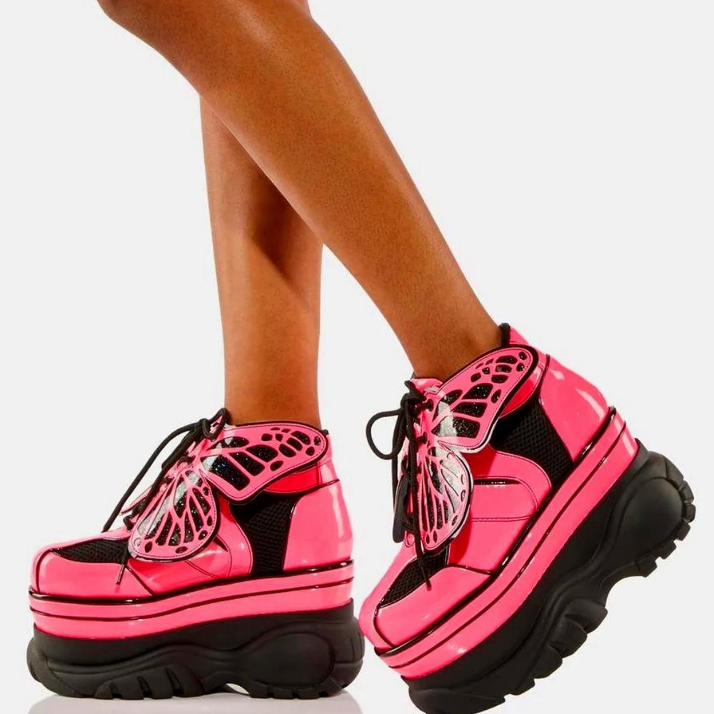 Club Exx Transformed By The Beat Butterfly Sneakers— HOT pink— size 8.5